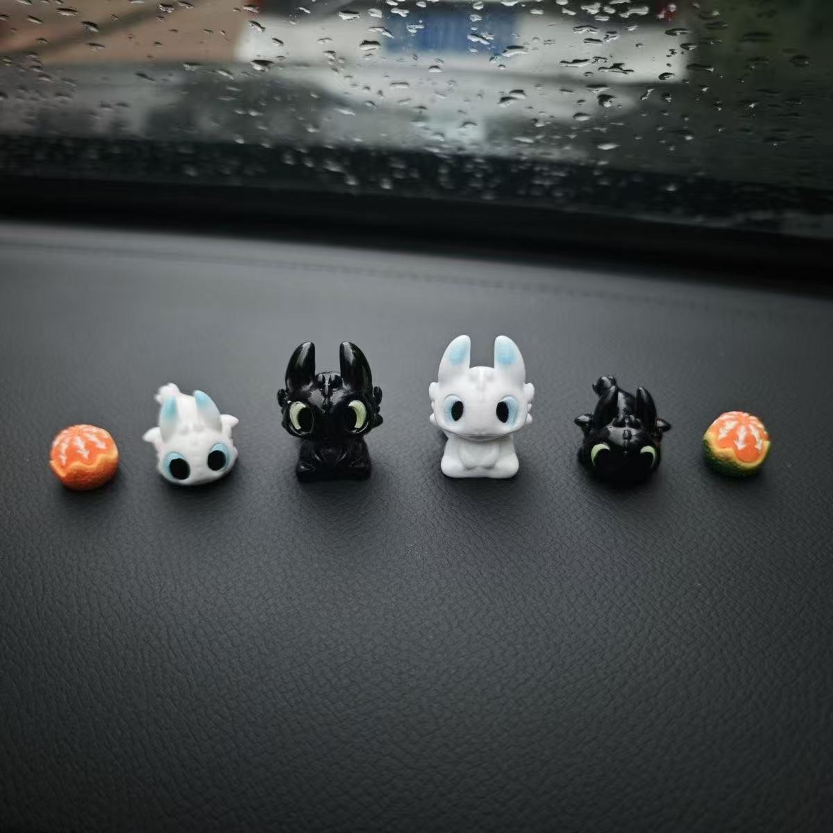 Linda figura de muñeco bebé si - Car Accessories Dashboard reseña y precio
